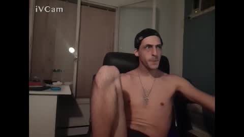 Snapshot of xxxfacu chatting on January 17, 6:15 am xxxfacu online show from January 17, 6:15 am