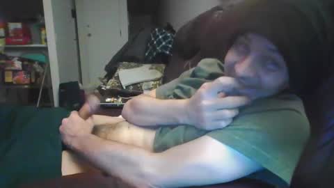 Snapshot of xxxfredmtlxxx chatting on January 29, 11:04 pm xxfredmtl18xx online show from January 29, 11:04 pm