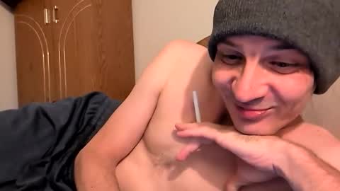 Snapshot of xxxfredmtlxxx chatting on February 13, 2:51 am xxfredmtl18xx online show from February 13, 2:51 am