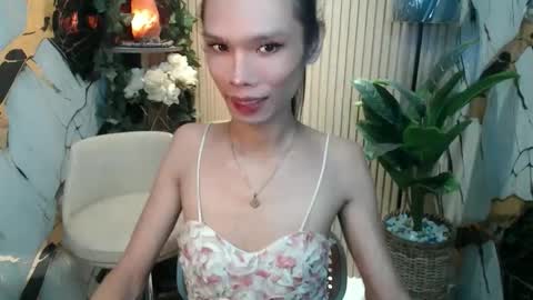 Snapshot of xxxfuckgirlyumsxxx chatting on November 6, 11:48 pm Your Princess Yums online show from November 6, 11:48 pm