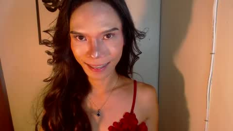 Snapshot of xxxfuckgirlyumsxxx chatting on June 24, 9:30 am Your Princess Yums online show from June 24, 9:30 am