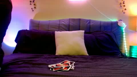 XXXGrillCheese online show from April 10, 10:31 am