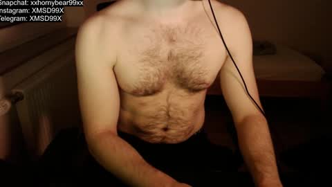 Snapshot of xxxhornybear99xxx chatting on December 25, 8:39 pm Matthias online show from December 25, 8:39 pm