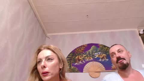 isa and gonzo online show from February 4, 11:27 am