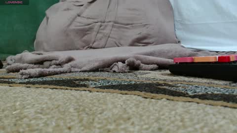 Snapshot of xxxlola_ chatting on February 18, 8:27 pm Lola online show from February 18, 8:27 pm