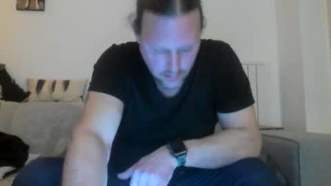 Snapshot of xxxmike79xxx chatting on December 13, 9:53 pm xxxmike79xxx online show from December 13, 9:53 pm