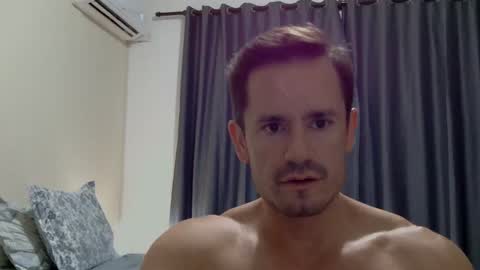 xxxmusclebigcockxxx online show from December 9, 2:02 am