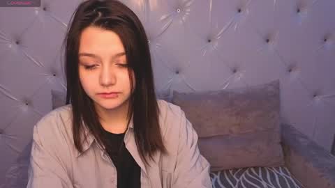 foxy online show from April 18, 9:35 am