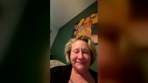 xxxodous1111 online show from April 22, 9:11 am