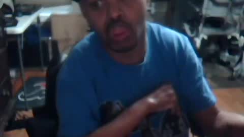 xxxonwheelz online show from April 12, 11:10 pm