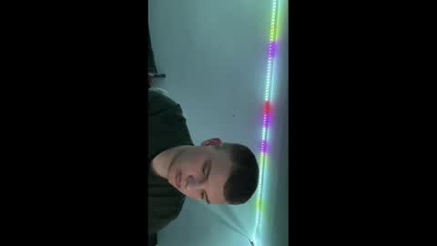 Leo online show from April 3, 7:34 pm