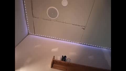 Xzbib online show from January 1, 1:59 pm