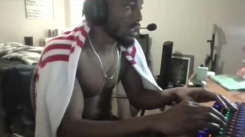 y_sticky online show from March 6, 10:36 pm