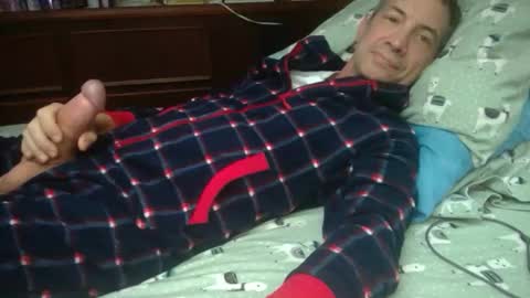 Snapshot of yacht3oy chatting on December 16, 8:30 am yacht3oy online show from December 16, 8:30 am