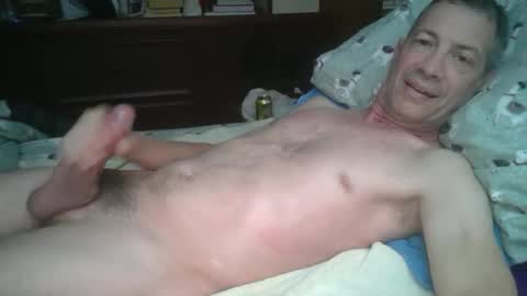 Snapshot of yacht3oy chatting on January 7, 9:45 am yacht3oy online show from January 7, 9:45 am