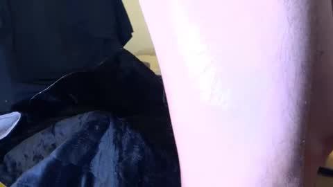 YAJ online show from November 4, 10:42 pm