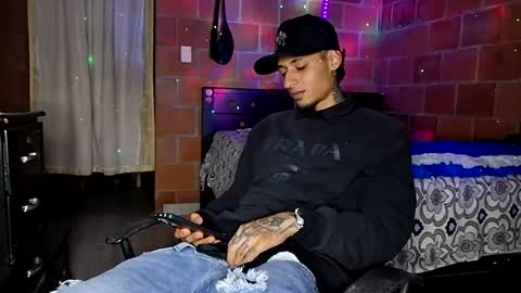 Yajz online show from June 18, 5:51 am