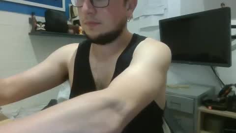 Snapshot of yakajoe97 chatting on September 29, 9:30 pm yakajoe97 online show from September 29, 9:30 pm