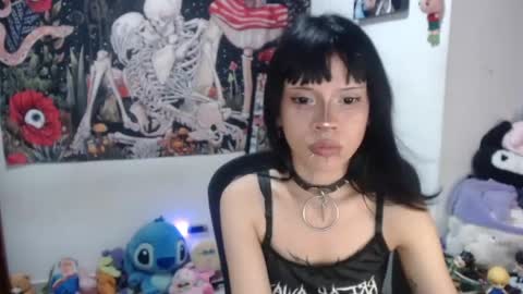Snapshot of yami_star chatting on May 27, 11:24 pm yami online show from May 27, 11:24 pm