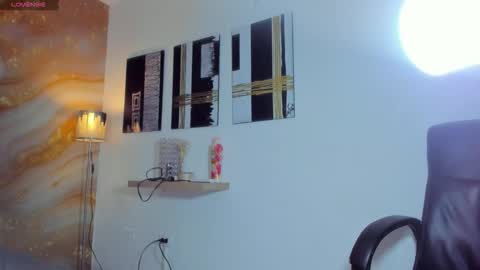 Naomi online show from December 15, 8:57 pm