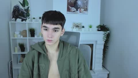 yamitwink online show from December 3, 8:29 pm