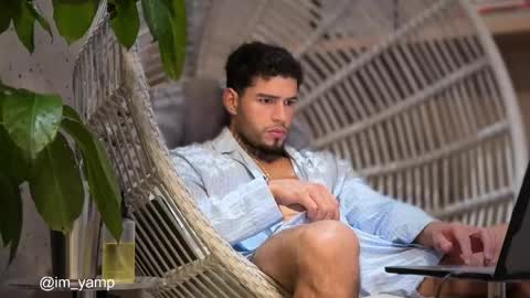 yamp sambrano online show from April 18, 3:21 am