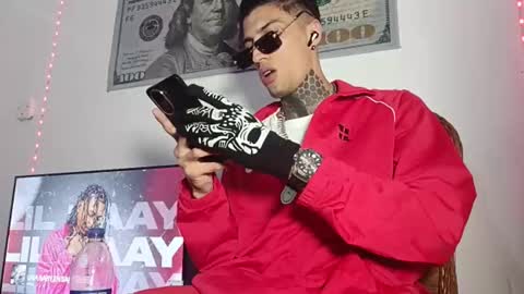 Yan online show from April 23, 5:19 am