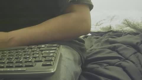 Snapshot of yangolox3 chatting on November 10, 1:48 am yangolox3 online show from November 10, 1:48 am