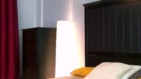 yanira_ass_ online show from October 27, 5:00 am