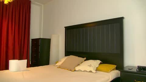 yanira_ass_ online show from April 4, 3:49 am