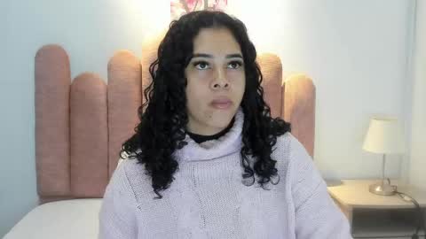 yara10_ online show from April 17, 11:57 am