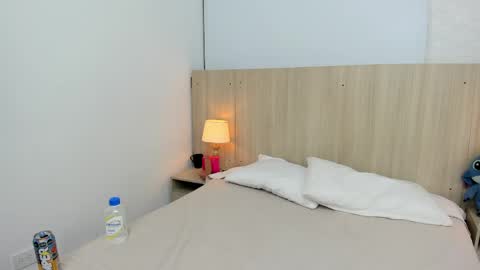 Yasmin Ortiz online show from April 9, 6:19 am