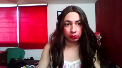 Snapshot of yasmin_paez23 chatting on December 12, 3:48 pm Yasmin Paez online show from December 12, 3:48 pm