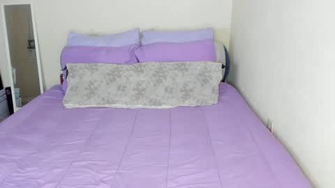 Snapshot of yasminayazzie chatting on December 7, 5:26 am Yasmina online show from December 7, 5:26 am