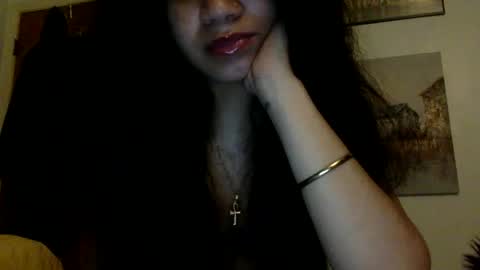 Yasmine Bank online show from January 7, 6:38 am