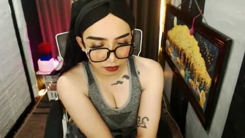 yassiered online show from July 3, 2:07 am
