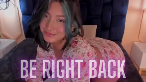 Snapshot of yazmin_rouse chatting on December 5, 5:28 pm Yazmin online show from December 5, 5:28 pm