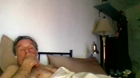 yeah_baby6988 online show from January 18, 12:36 am