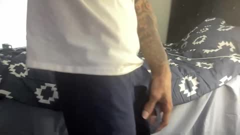 Yeahitsrell online show from April 1, 1:41 pm