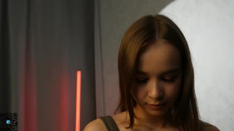 Snapshot of yeepshyy chatting on December 12, 5:04 pm Kate online show from December 12, 5:04 pm