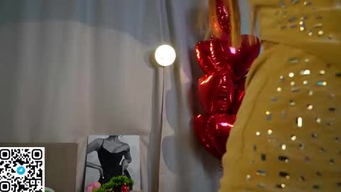 Snapshot of yeepshyy chatting on February 10, 6:34 pm Kate online show from February 10, 6:34 pm