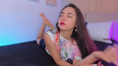 yeimi online show from April 24, 7:49 pm