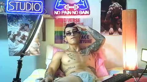 yeisoncastellanos1999 online show from September 27, 6:29 am