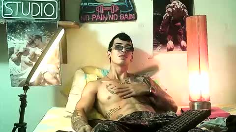 yeisoncastellanos1999 online show from November 11, 2:11 am