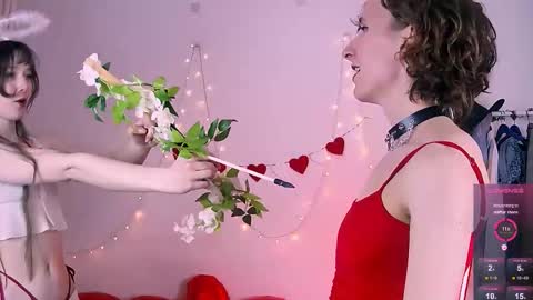 Liya online show from February 15, 6:59 pm