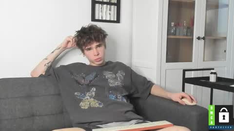 Snapshot of yen2025 chatting on November 29, 7:22 am Yen online show from November 29, 7:22 am