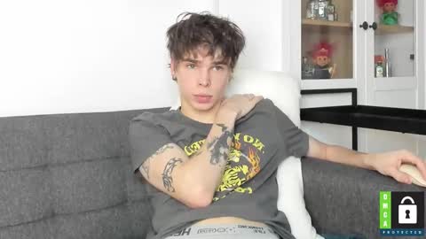 Snapshot of yen2025 chatting on December 1, 6:46 pm Yen online show from December 1, 6:46 pm