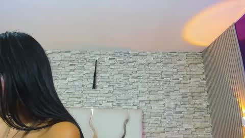 Snapshot of yenn_tay chatting on June 7, 11:47 am ZAYDEN online show from June 7, 11:47 am