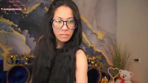 yennstar online show from March 7, 8:39 pm