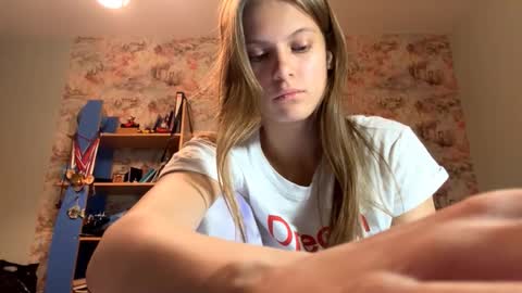 Emma online show from October 14, 12:50 pm